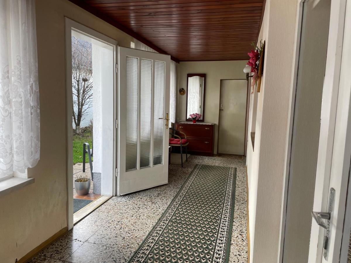 Cheap Outlet Center Apartment With Pool Parndorf Exteriér fotografie