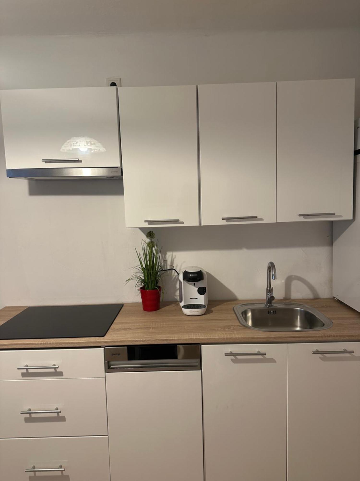 Cheap Outlet Center Apartment With Pool Parndorf Exteriér fotografie
